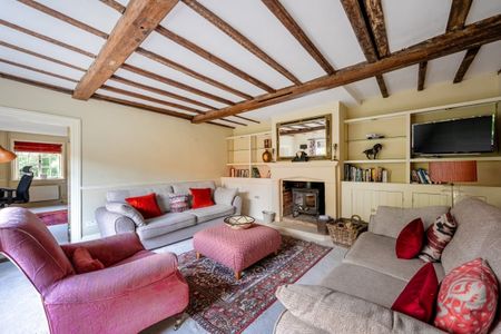 5 bedroom semi-detached house to rent - Photo 2