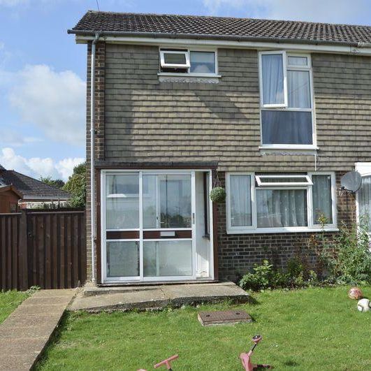 3 bedroom end of terrace house to rent - Photo 1