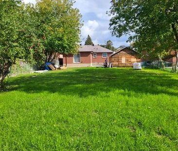 For Lease - 116 Elinor Avenue Unit# Lower Level, Toronto, Ontario - Photo 1