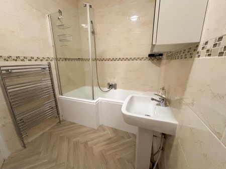 3 bedroom terraced house to rent - Photo 3