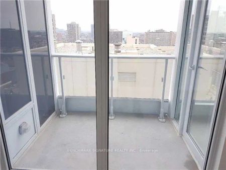 68 Shuter Street #1801 - Photo 5