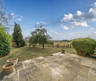 3 bedroom detached house to rent - Photo 2