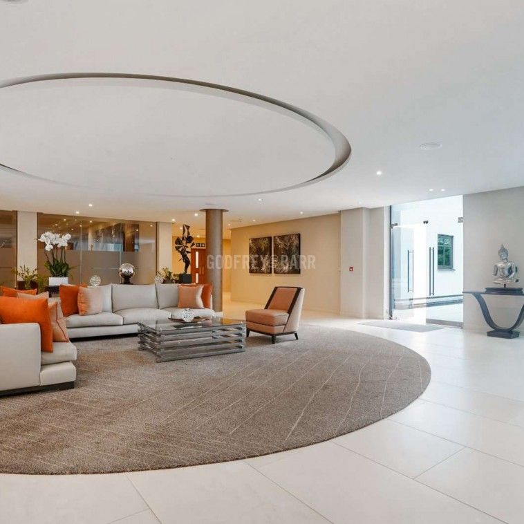 Allingham Court, The Bishops Avenue London N2 - Photo 1