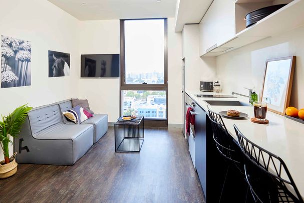 2 Bedroom Shared Bathroom, Single Bed - Photo 1