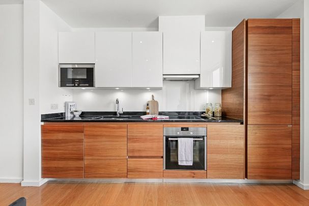 Manuka Heights, E20 1GH, London - Photo 1