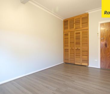 A PLACE TO CALL HOME IN A CONVENIENT LOCALE - Photo 6