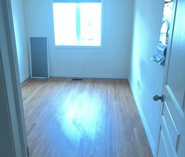 For Lease - 16 saint dennis Road, Brampton, Ontario - Photo 2