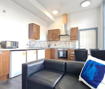 1 bedroom in a flat share to rent - Photo 6