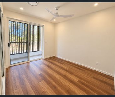 Brand New 5 Bedroom Home - Great Location! - Photo 5