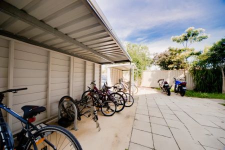 Large Studio style 2 - Photo 3