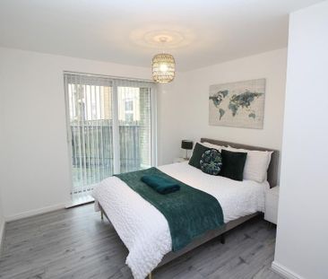 3 bedroom apartment to rent - Photo 2