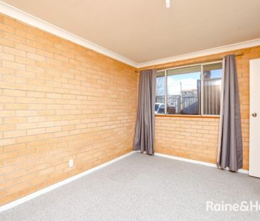 2 BEDROOM UNIT CLOSE TO TOWN- Available Now!!! - Photo 3
