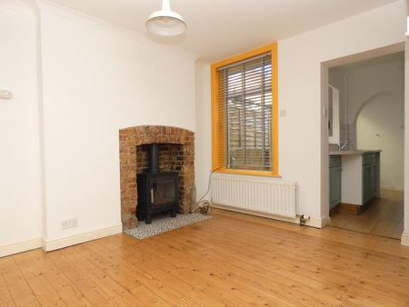 2 bedroom terraced house to rent - Photo 5