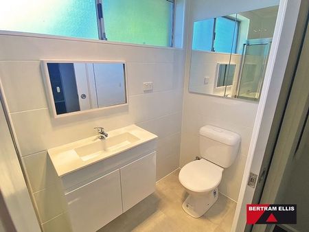 Updated One Bedroom Home - Photo 4