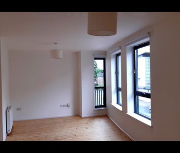 2 Bed Flat, Graham Square, G31 - Photo 1