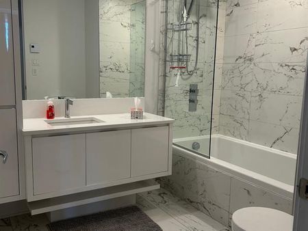 1025 Rue de la Commune E. - Photo 2