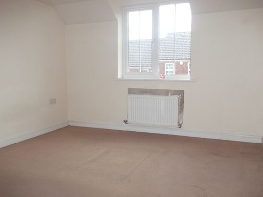 2 bed Semi-Detached - To Let - Photo 1
