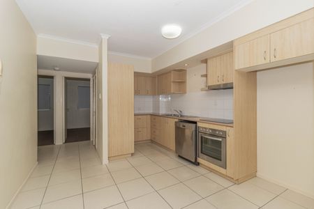 IN THE HEART OF HERVEY BAY - Photo 4