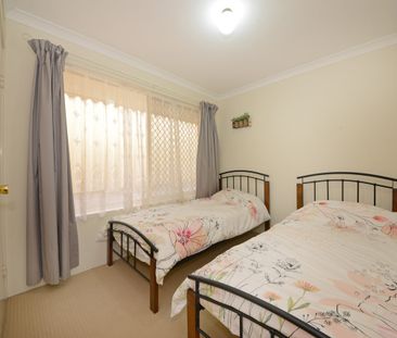 Well Presented Family Home! - Photo 4