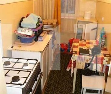 De inchiriat apartament 2 camere decomandate, zona strazii Primaverii - Fotografie 2
