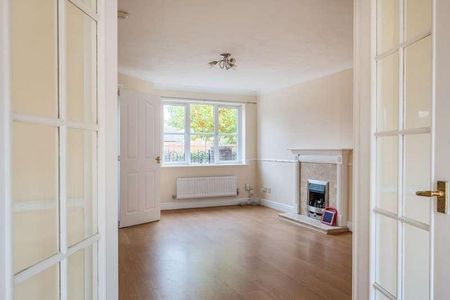 Rixons Meadow, Aylesbury, HP19 - Photo 3