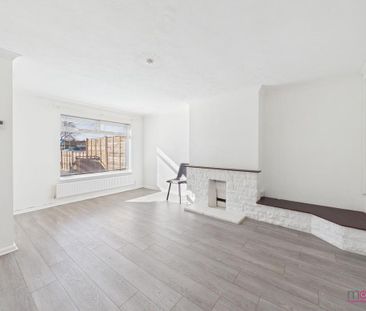 2 bedroom end of terrace house to rent - Photo 2