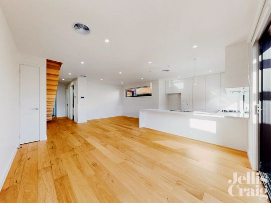 4 Bed, 2 Bath - Photo 1