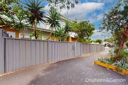153 Stokes Street, Port Melbourne VIC 3207 - House For Rent | Domain - Photo 5