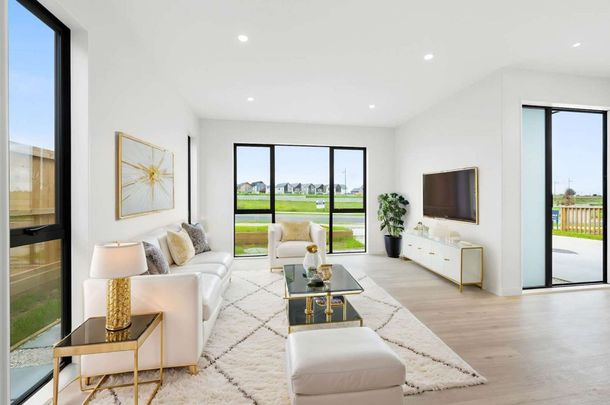 Luxury Living in Karaka - Photo 1