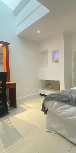 Room in a Shared Flat, Gloucester Place, W1U - Photo 1