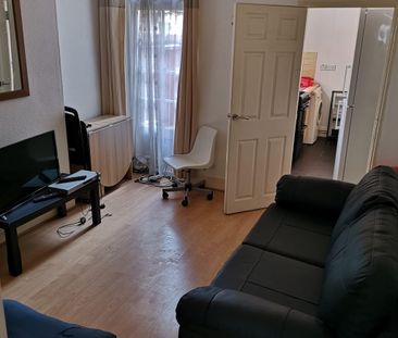 Hamilton Street (3 bed) - Photo 1