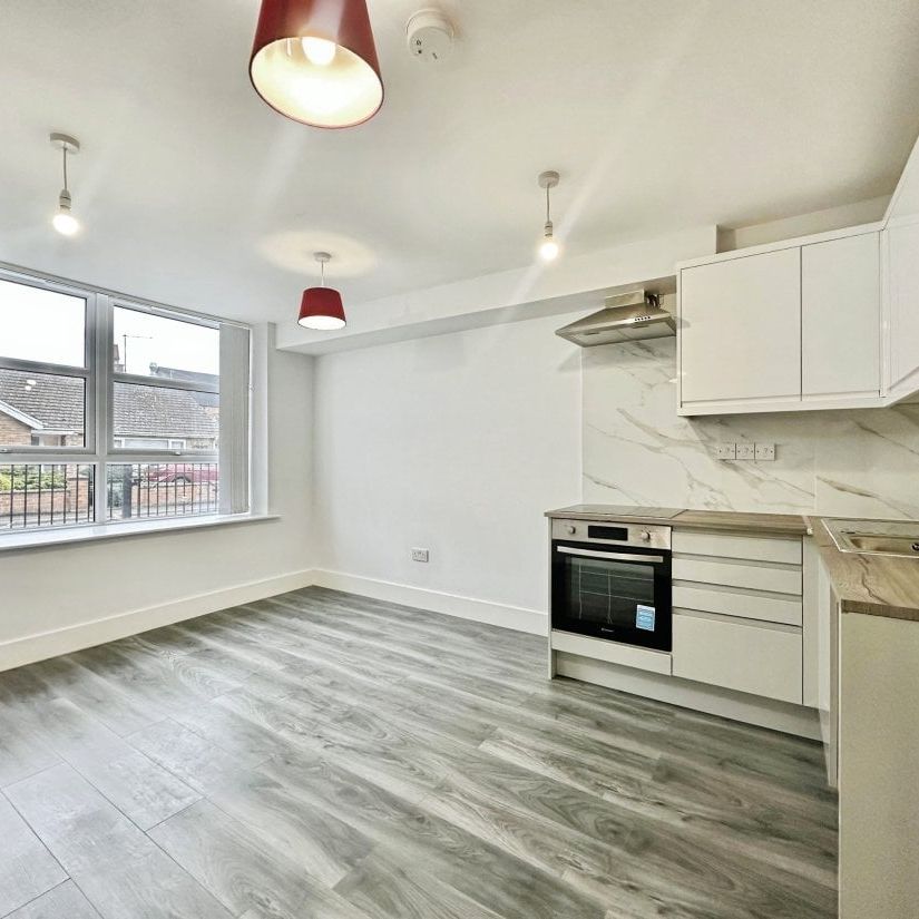 1 bedroom flat - Photo 1