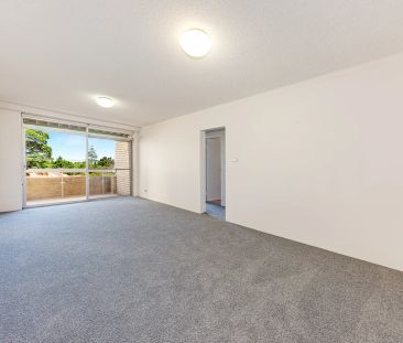 5/108 Burns Bay Road, - Photo 2