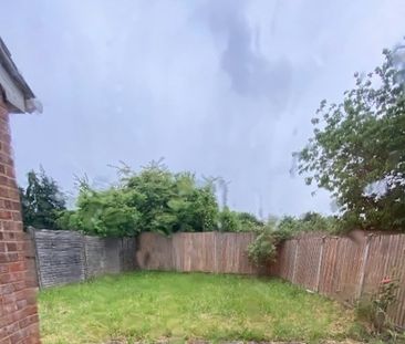 House share to rent on - Photo 6