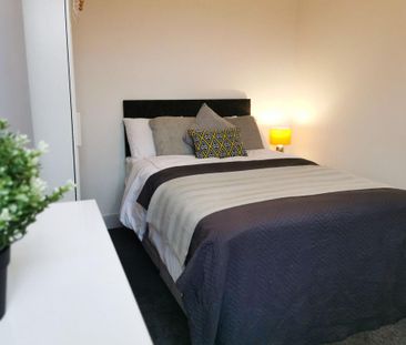 1 bedroom in a house share to rent - Photo 3