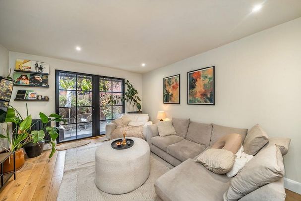 2 bedroom house to rent - Photo 1