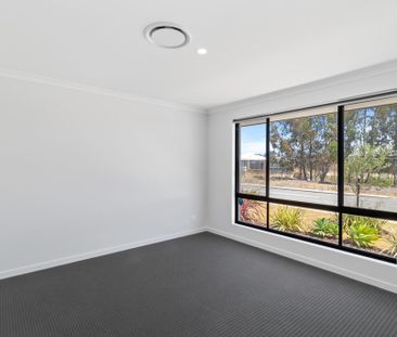 23 Thyme Rise, Dayton WA 6055 - Photo 2