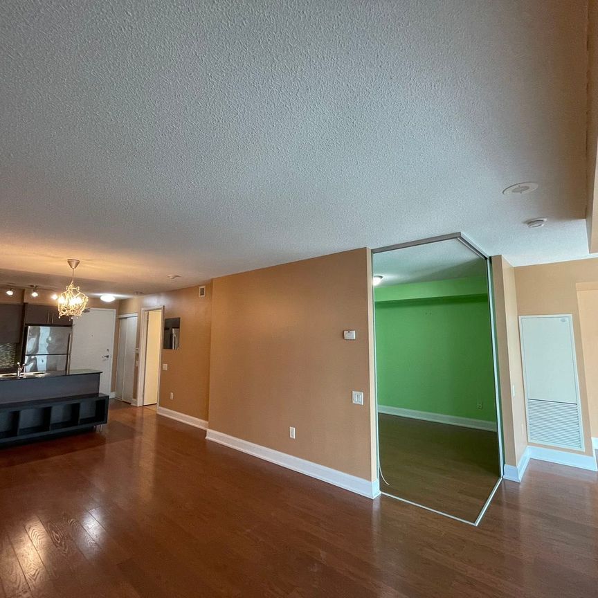 For Lease - 2191 Yonge Street Unit# 809, Toronto, Ontario - Photo 1