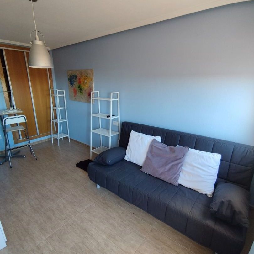 Piso de alquiler en Calle Jumilla, 21, Jimenado - Photo 1