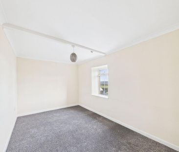 5 bedroom semi-detached house to rent - Photo 6