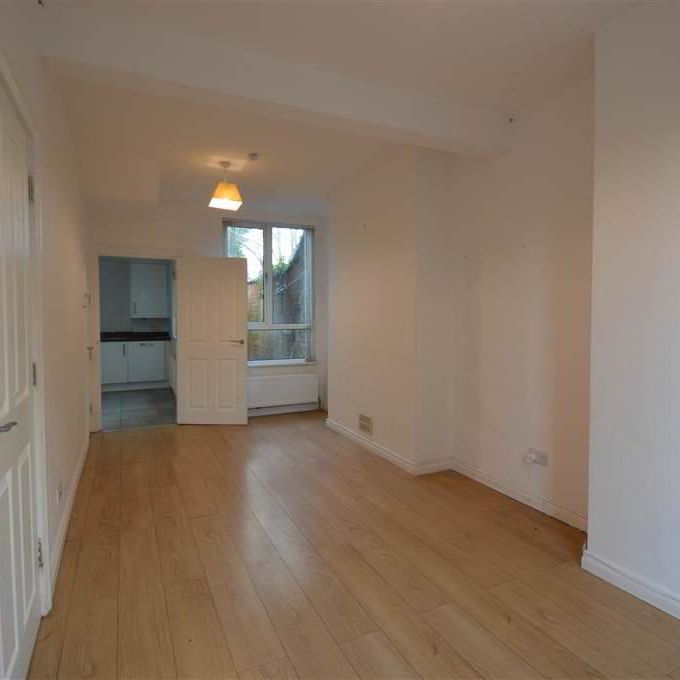 2 Minnowburn Terrace, Newtownbreda, Belfast, Down, Belfast, BT8 7SN - Photo 1