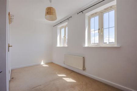 3 bedroom terraced house to rent - Photo 5