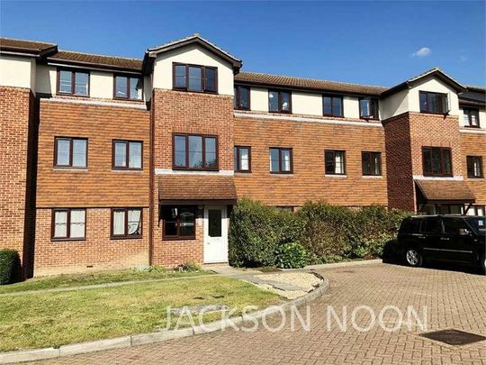 Yeomanry Close, Epsom, KT17 - Photo 1