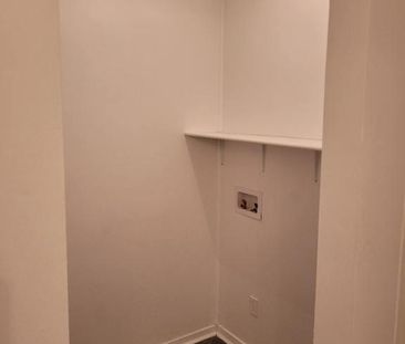 logement 3 1/2 au 2e- 3e étages 244 Denison O 870$- 885$ - Photo 4