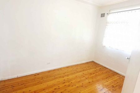 OPEN PLAN LIVING - Photo 2