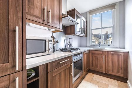 3 bedroom terraced house to rent - Photo 5