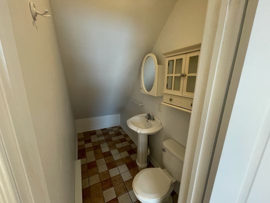 102 20e Avenue - Photo 1