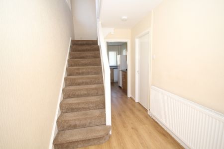 Ingle Head, Fulwood - Photo 4