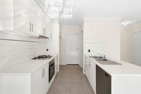 Perfect Penleigh - Photo 5