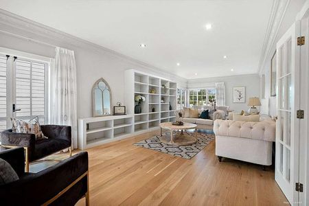 Grammar Zone - Photo 4